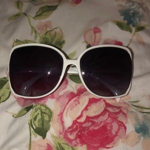 Copy DG sunnies in white! Hardly worn! Great condition Dolce & Gabbana